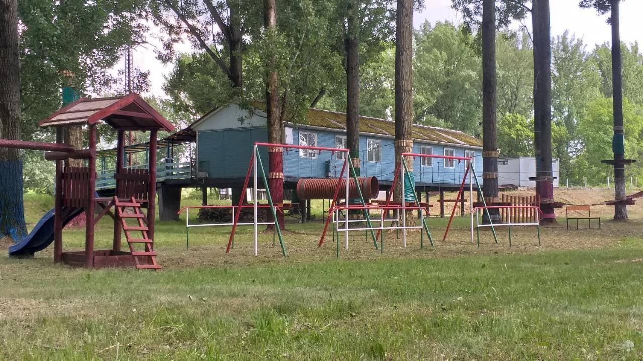 מלון Rakamaz Tisza Camping & Kalandpark Tokaj מראה חיצוני תמונה